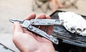Multi-tool Leatherman Rev 14 funcții - inox - Img 6