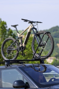 Suport bicicleta Menabo Clover DX cu prindere pe bare transversale - Img 12