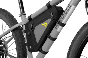 Apidura - geanta cadru bicicleta Backcountry2.0 Full Frame Pack 2.5 litri - negru gri galben - Img 4