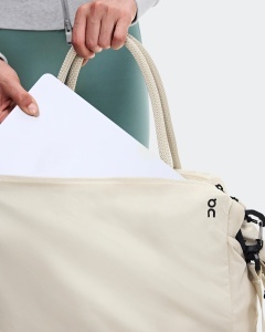 On - rucsac - Track Pack 35L Lite - Cream - Img 10