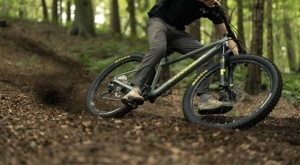 Orbea LAUFEY H30 Tanzanite (Matt) - Blue Stone (Gloss) - bicicletă MTB Trail hardtail - Img 9