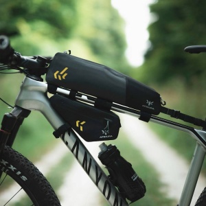 Apidura - geanta cadru bicicleta Backcountry 2.0 Long Top Tube Pack 1.8 litri - gri negru - Img 5