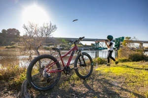 Bicicletă copii MTB Marin Bike BAYVIEW TRAIL 24" - gri verde - Img 2