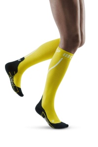 CEP - Sosete de compresie pentru femei alergare iarna Winter Run Socks - galben negru - Img 7