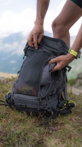 Instinct - vesta alergare tip rucsac - ALPI 40 + 2x HydraPack 600ml - 40L - Img 5