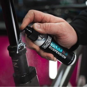 Muc-Off - spray lubrifiant intretinere suspensii bicicleta Silky Suspension Serum - 100ml - Img 4