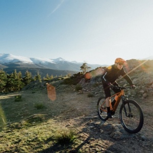 Orbea URRUN 10 Leo Orange (Gloss) - Black (Matt) - bicicletă electrică MTB hardtail - Img 4