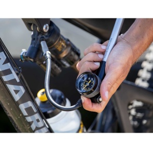 Topeak - pompa suspensii bicicleta Pocketshock DXG XL (TPSDXG-XL) - argintiu negru - Img 9