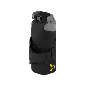 Apidura - geanta cadru bicicleta cu prindere in zona pedale Backcountry 2.0 Downtube Pack 1.8 litri - negru gri - Img 4