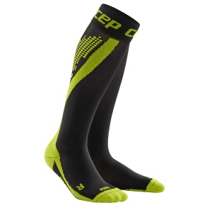 CEP Sosete de compresie Nighttech W negru-verde