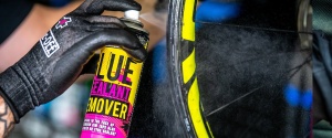 Muc-Off - Solutie pentru curatarea adezivului sau a solutiei anti-pana Glue and sealant remover - 200ml - Img 4