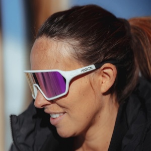 Ochelari de schi electro fotocromatici React Swiss SIGHT - lentila Ruby si rama neagra - Img 47