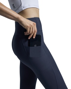 On - colanti - Studio Tights W - Midnight - Img 3