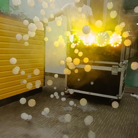 Masina dubla evenimente 3 in 1 fum usor + suflat baloane sapun + Lumini DMX LED RGB, Aparat efecte club 900W - Img 7