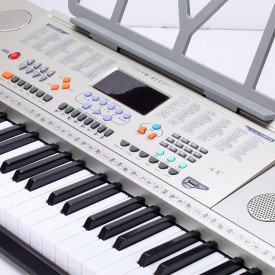 Orga electronica invatat 61 clape YM-823 + Stativ reglabil, USB, RCA, 100 ritmuri/tonuri - Img 4