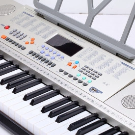 Orga electronica invatat 61 clape YM-823 + Stativ reglabil, USB, RCA, 100 ritmuri/tonuri - Img 4