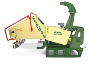 Tocator de crengi, Negri, R335-M, legarura in trei puncte pentru tractor