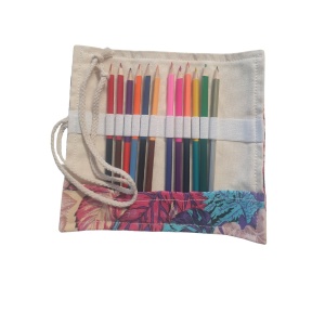 Set 12 Creioane (24 Culori) în Penar Roll-Up din Pânză - Img 2
