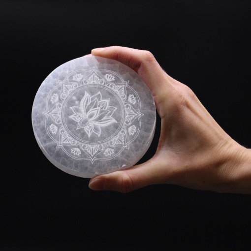 Platou din cristal de Selenit Mediu 10 cm - Lotus Mandala
