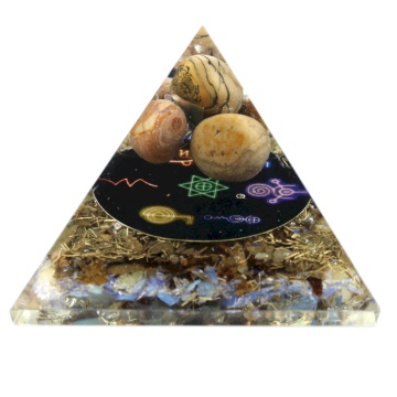 Piramida din de Orgonit - Reiki la Miezul Noptii - 70mm