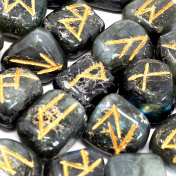 pietre rune labradorit