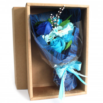 buchet flori de sapun in cutie