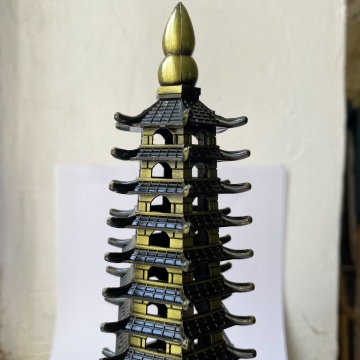 statueta pagoda 13 niveluri