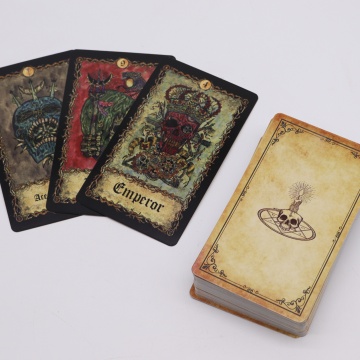 Set Carti de Tarot cu Ghid - Requiem Arcana - 78 Carti