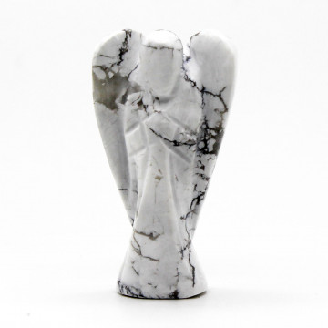 inger sculptat in pietre semipretioase