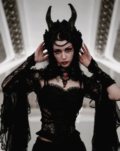 Bentita gotica satan horns evil queen - Img 8