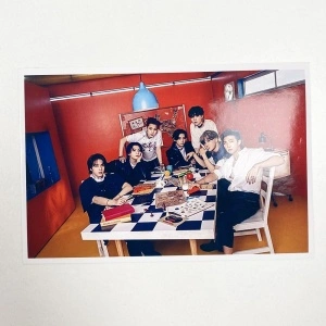 POZA MAGNET CU ARMY BTS