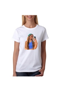 TRICOU ADDISON RAE SELFIE