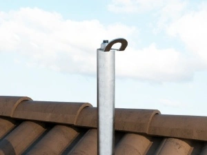 Punct de ancorare pentru instalarea structurilor din lemn, beton, tabla si pe acoperisuri