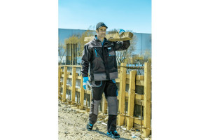 Sapca de protectie cu calota detasabila si gauri de ventilatie, neagra