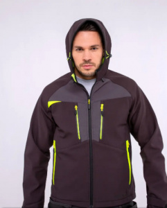 Jacheta Softshell neagra cu gluga, respirabila, impermeabila si rezistenta la vant