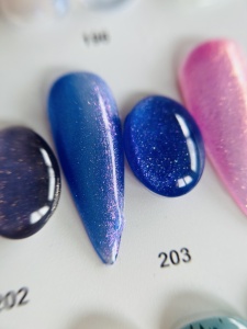 Ojă semipermanentă Twilight Glitter 203