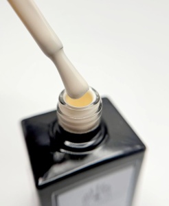 Oja semipermanentă Global Fashion, Gel polish Elite Glow 15 ml, 033