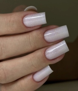 Rubber base Base coat color B nails Shimmer ( alb laptos cu sclipici fin )