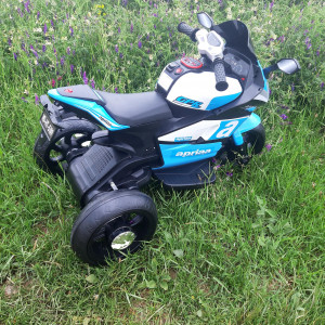 Jucarie Motocicleta Cu Acumulator Pentru Copii Cu Roti Ajutatoare - Img 15