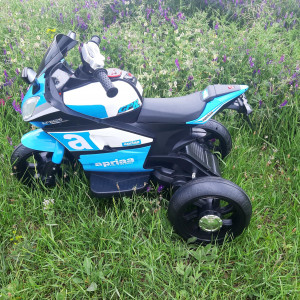 Jucarie Motocicleta Cu Acumulator Pentru Copii Cu Roti Ajutatoare - Img 12