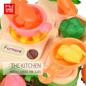 Jucarie Mini Bucatarie Rucsac Little Chef 2 in 1, "Broscuta Vesela" - Img 5