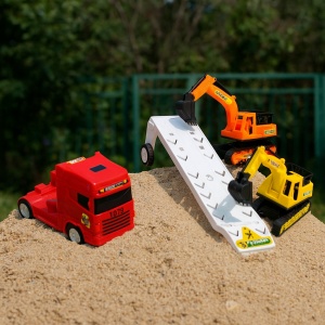 Set 3 masinute,1 X Trailer frictiune cabina rosu, 2 mini masini - Img 3