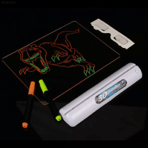 Tableta Magica Pentru Desen Magic 3D,Efecte de Iluminare, Modele de Desen cu Dinozauri, 4 Pixuri Colorate, Dezvolta Creativitatea si Imaginatia - Img 7