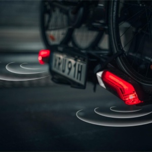 Suport pentru 2 biciclete cu senzori de parcare, Thule Epos ParkSecure 9802100 cu prindere pe carligul de remorcare (13 pini) - Img 2