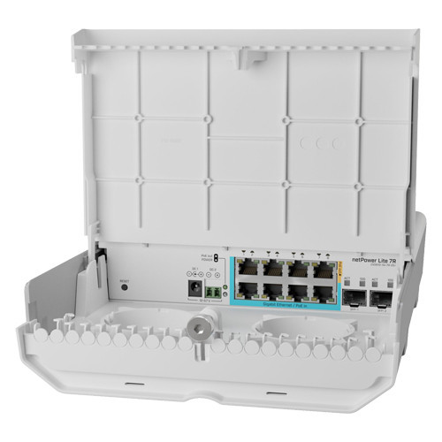 Smart Switch outdoor, 8 x Gigabit (7 PoE in), 2 x SFP+ 10Gbps - Mikrotik CSS610-1Gi-7R-2S+OUT