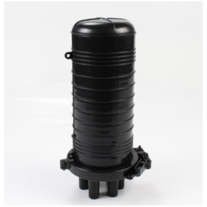 Enclosure de exterior, montare pe stalp/perete pentru max. 96 imbinari, 3 intrari rotunde + 1 iesire ovala, echipat cu o caseta pentru 24 suduri - EMTEX