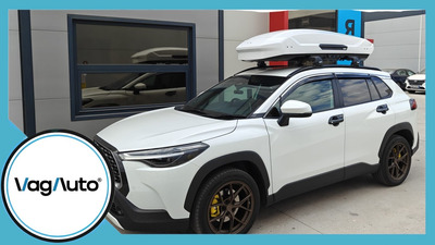 TOYOTA CORROLLA CROSS - montaj cutie portbagaj Thule Motion 3 alb + bare Thule Wingbar Edge