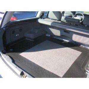 Tavita de portbagaj Opel Omega B, caroserie Combi, fabricatie 1994 - 2003, cu CD