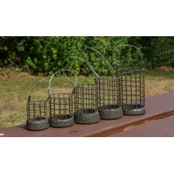 Preston, Cosulet Sarma, Distance Cage Feeder
