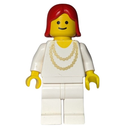 ncklc002G Vrouw met gouden ketting en rood haar gebruikt *0M0000
